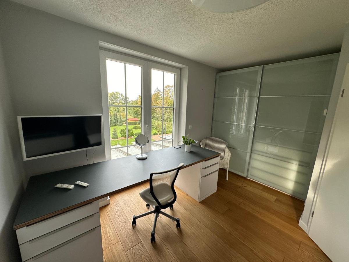 Stadtvilla In Leipzig 7 Personen 3 Schlafzimmer 2 Baeder Garten Und Terrasse Zentral Gelegen Messe Innenstadt Seen Exteriör bild